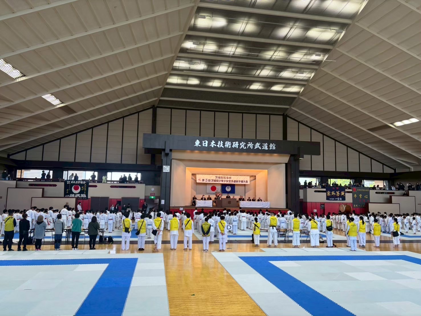 武道館での整列